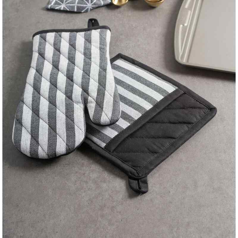 Design Imports Herringbone Oven Mitt