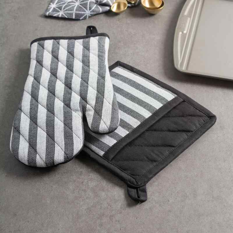 Design Imports Stripe Kitchen 2-Piece Potholder and Oven Mitt Set